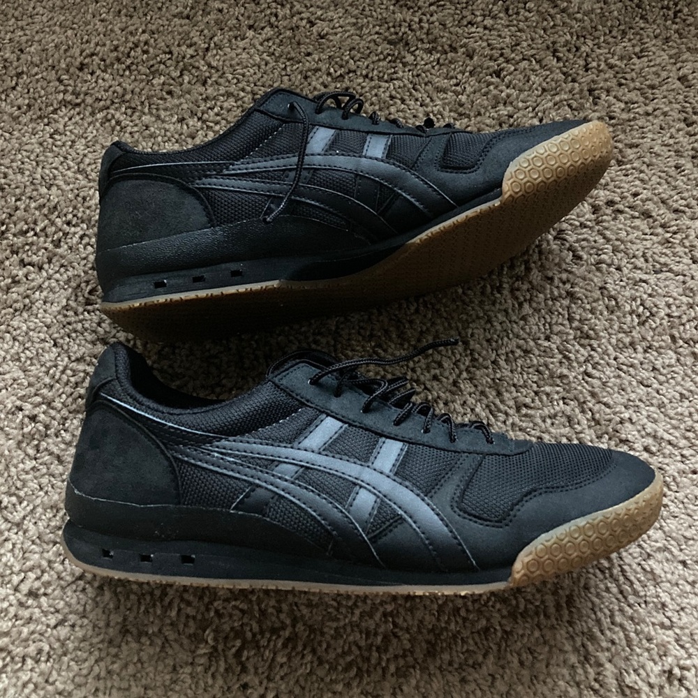 Asics Onitsuka Tiger 8.5 black